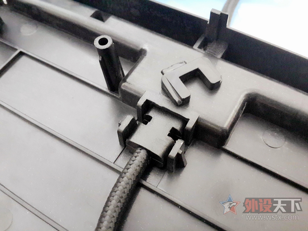 DECK�ռ��ٽ�����&���߷����װ