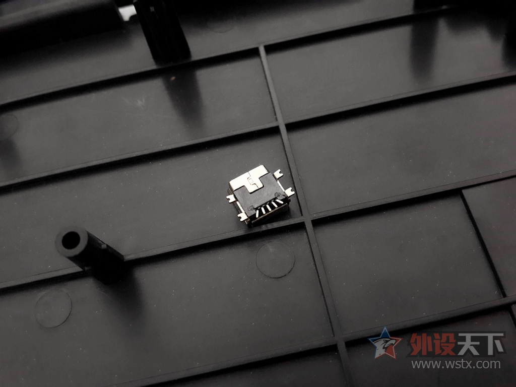 DECK�ռ��ٽ�����&���߷����װ