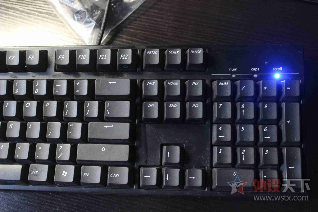 ���ӱ���ʬ�弶 IKBC F104 ��ɫ ���ᡣ150�����ʡ�