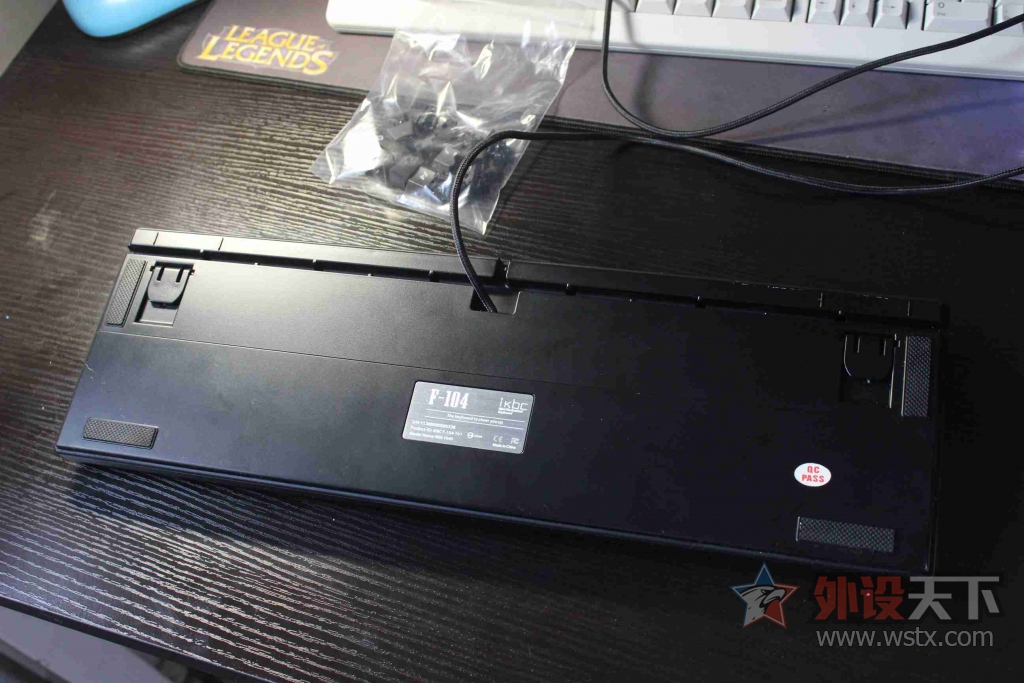 ���ӱ���ʬ�弶 IKBC F104 ��ɫ ���ᡣ150�����ʡ�