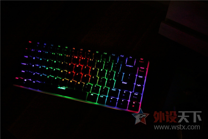 �ҵĶ����Ϸ֮�ã��ɼ��ͺھ�AK33��е������飡