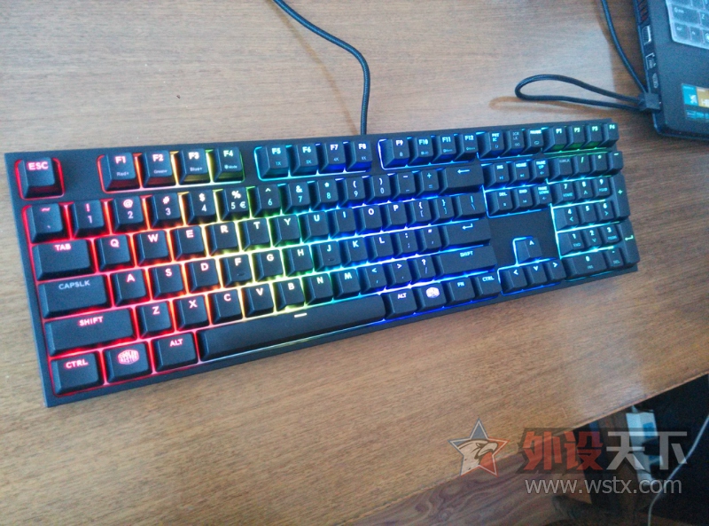 �����ݡ����ۿ�������RGB ����