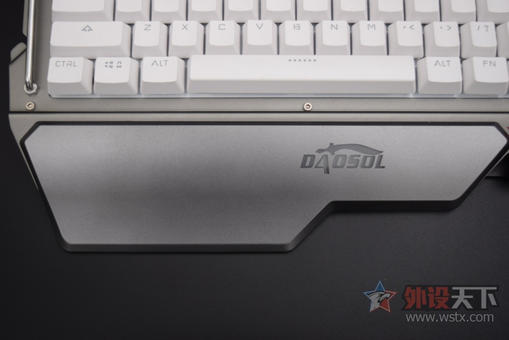 ����+���+��е  �Ͳ��ܱ��εĵ���D13���ɼ���ʹ��С��