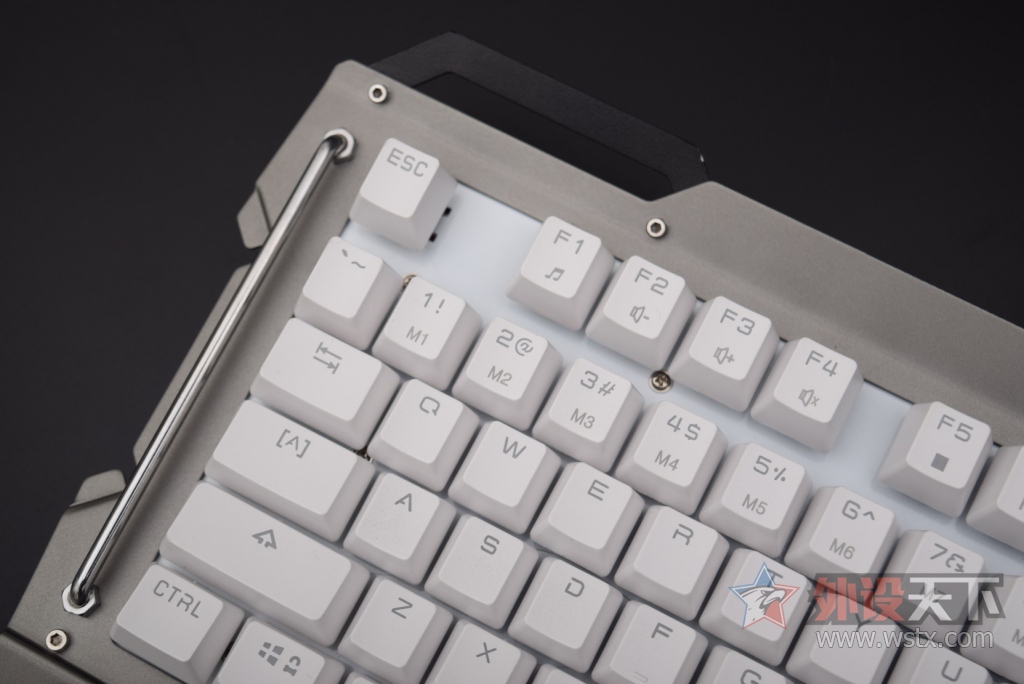 ����+���+��е  �Ͳ��ܱ��εĵ���D13���ɼ���ʹ��С��