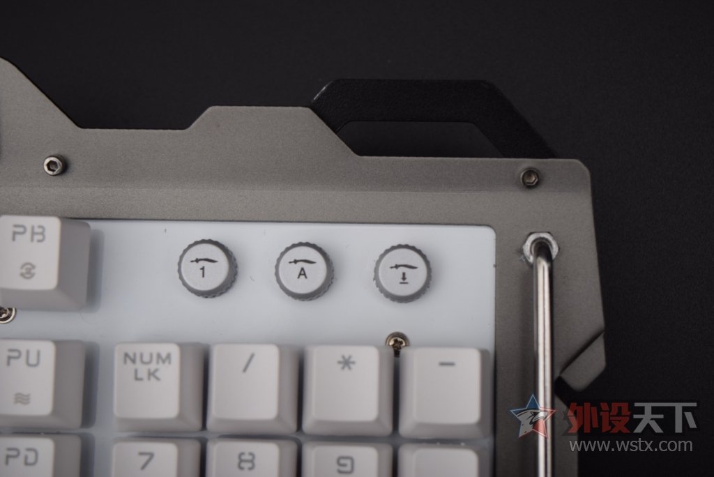 ����+���+��е  �Ͳ��ܱ��εĵ���D13���ɼ���ʹ��С��