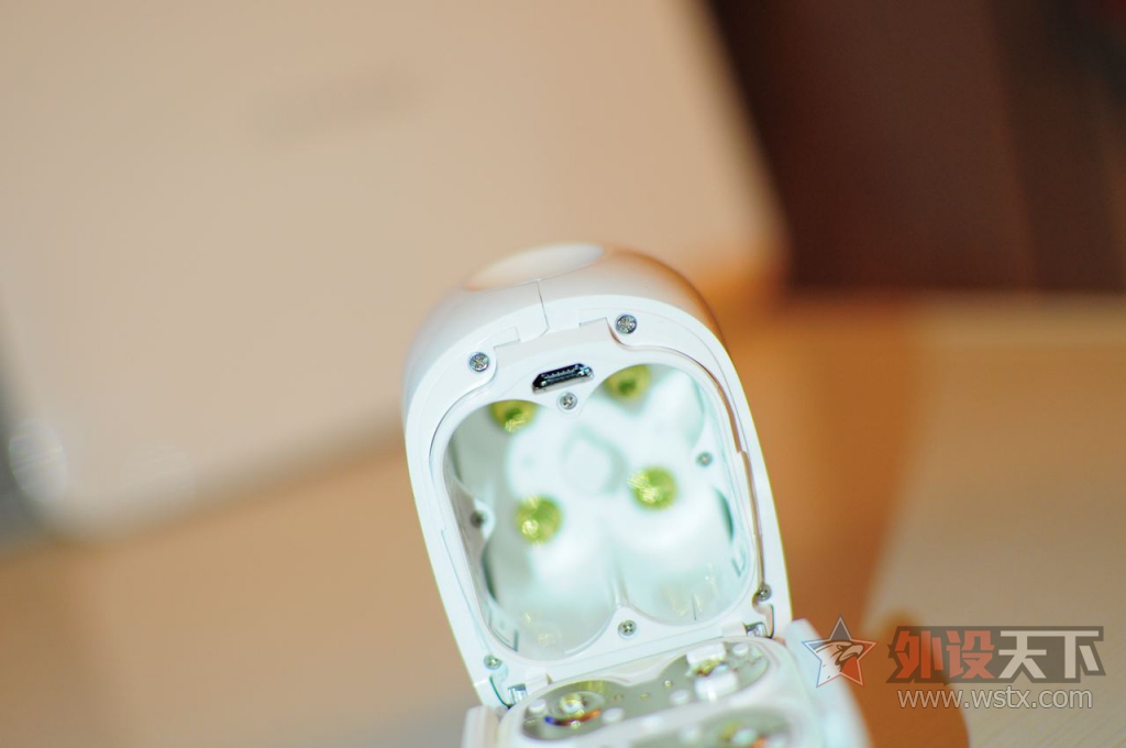 �����С������ARLO����ͷ����Ѵ�������߼��ϵͳ