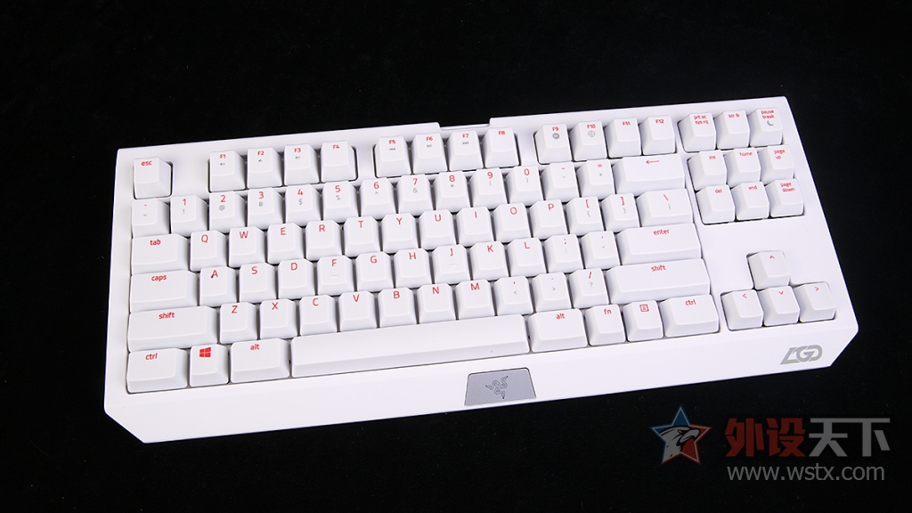 ���ߺڹѸ�LGDս�Ӱ�ɫ�汾��е����ͼ��