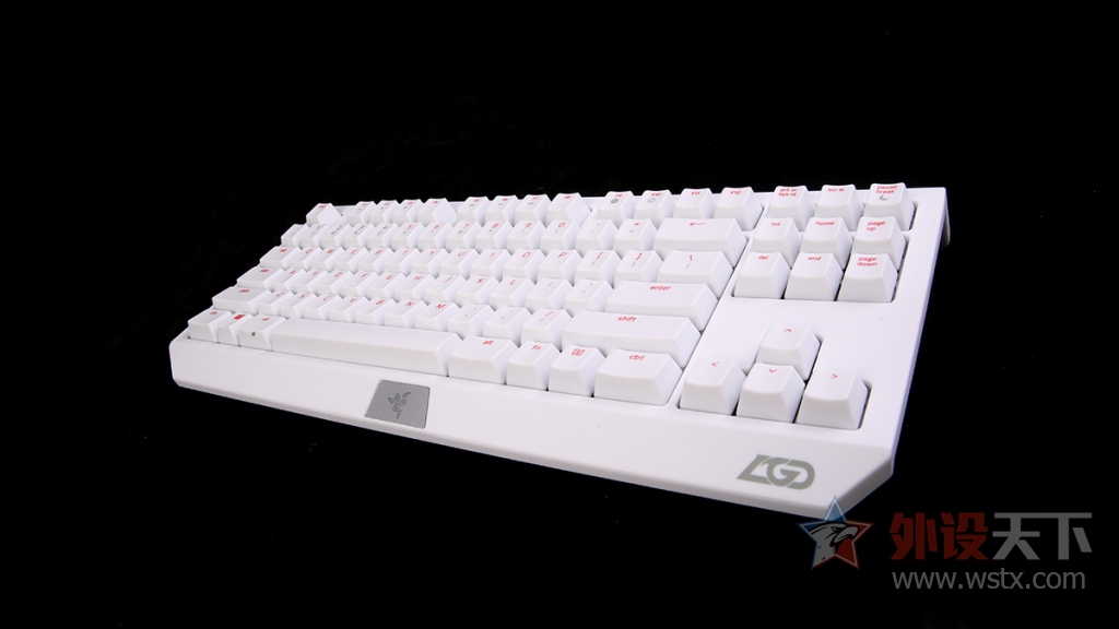 ���ߺڹѸ�LGDս�Ӱ�ɫ�汾��е����ͼ��