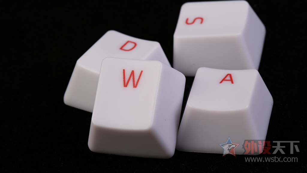 ���ߺڹѸ�LGDս�Ӱ�ɫ�汾��е����ͼ��