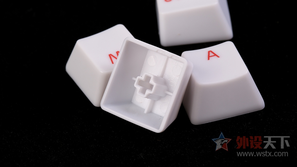 ���ߺڹѸ�LGDս�Ӱ�ɫ�汾��е����ͼ��