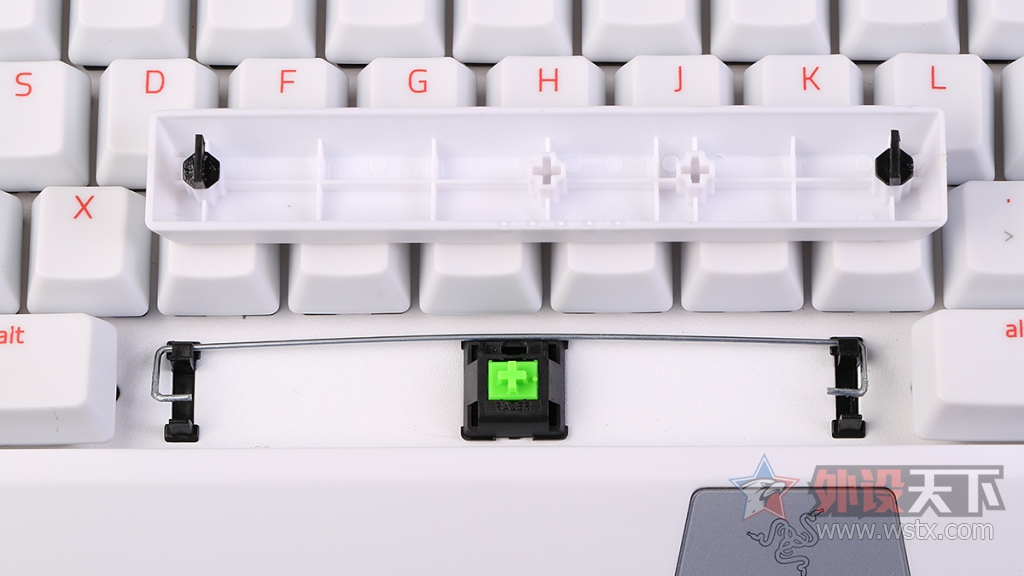 ���ߺڹѸ�LGDս�Ӱ�ɫ�汾��е����ͼ��