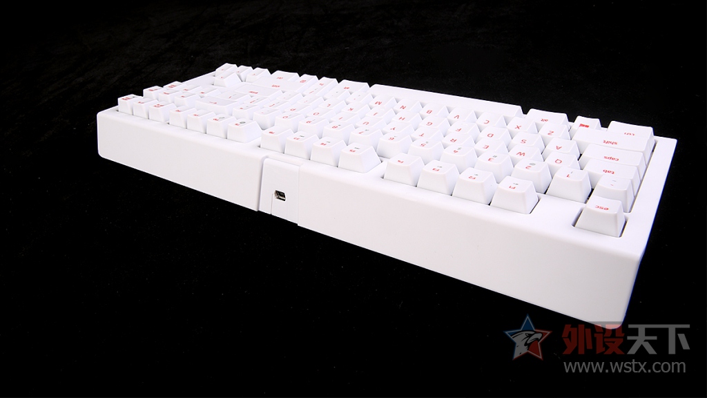 ���ߺڹѸ�LGDս�Ӱ�ɫ�汾��е����ͼ��