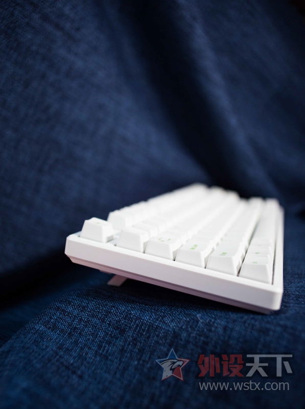 ħѼDucky One87