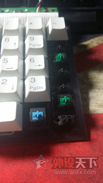 ӣ��3000������������