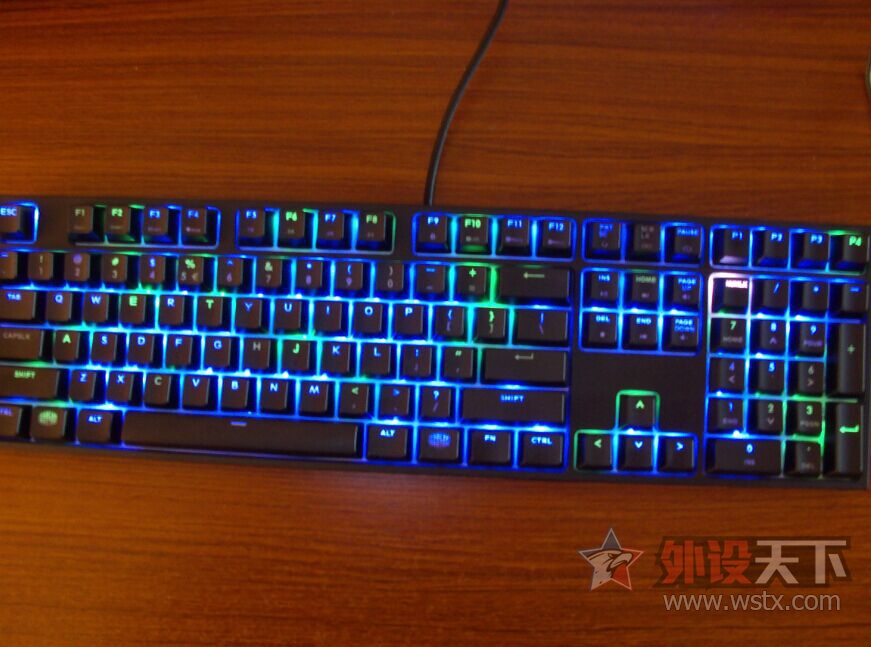  Master Keys Pro L RGB еС