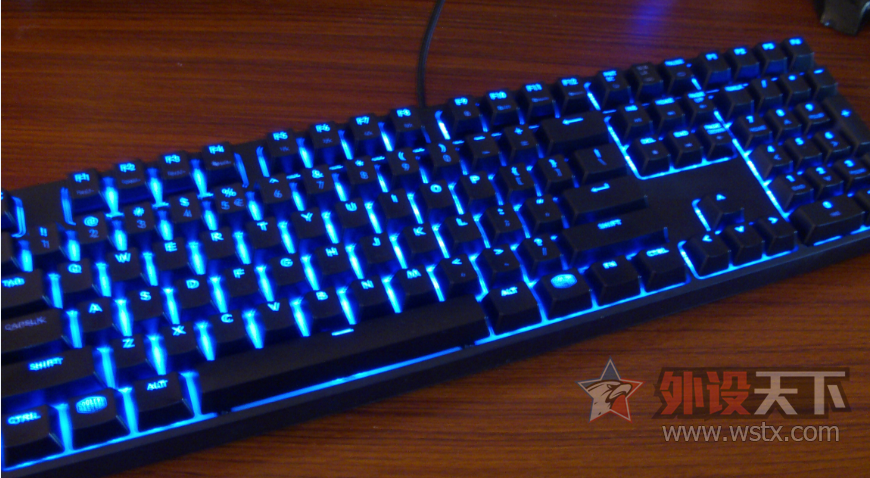  Master Keys Pro L RGB еС