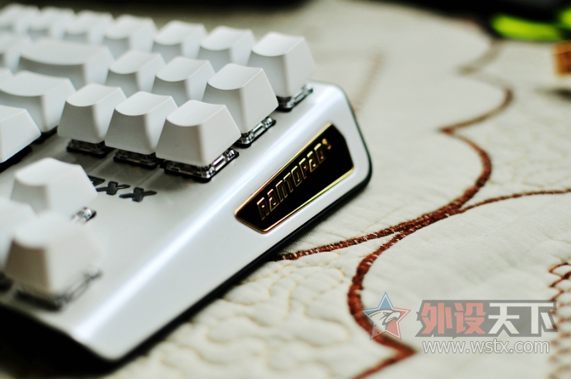 ��ɫ����һͼ��