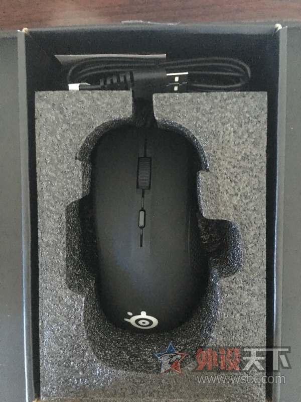 �����ա������rival300��ɫ��9.9��