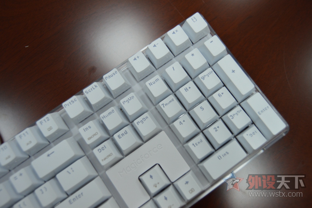 RGB�糱�еİ�ɫС���¡���ħ������108����е����������鱨��
