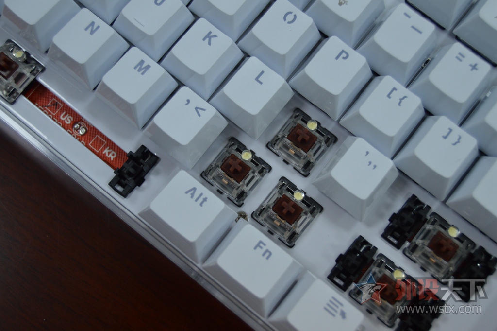 RGB�糱�еİ�ɫС���¡���ħ������108����е����������鱨��