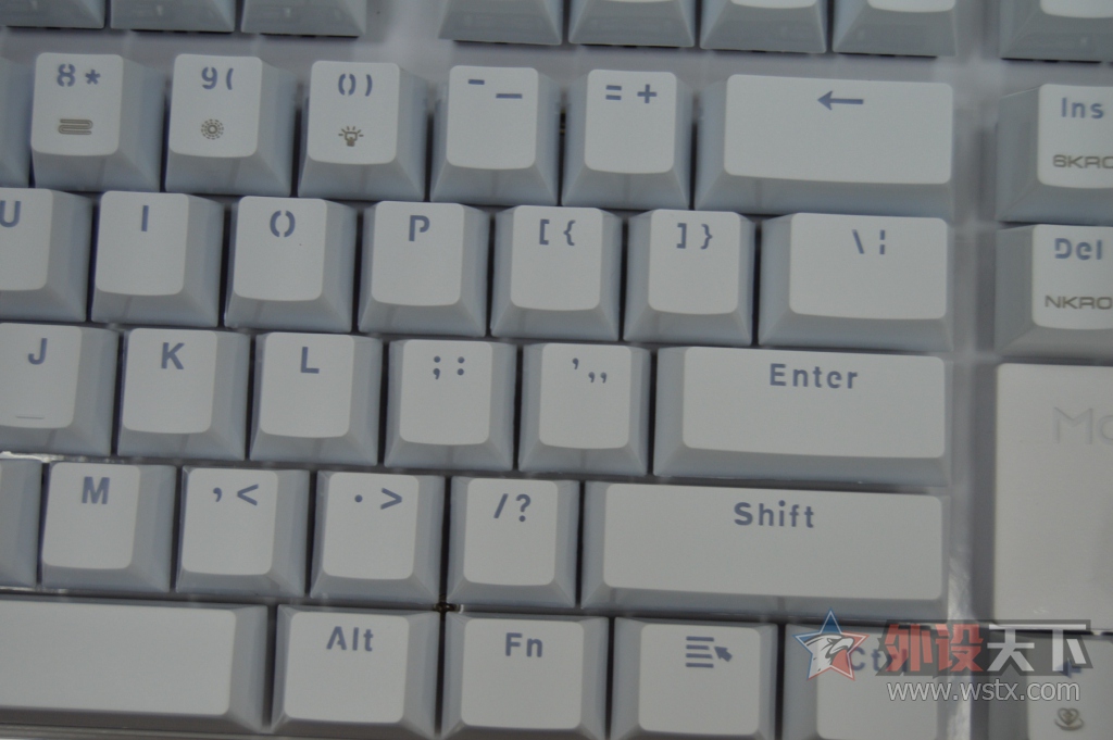 RGB�糱�еİ�ɫС���¡���ħ������108����е����������鱨��