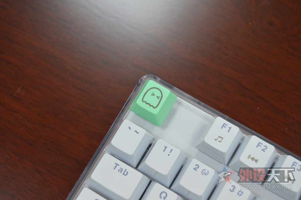 RGB�糱�еİ�ɫС���¡���ħ������108����е����������鱨��