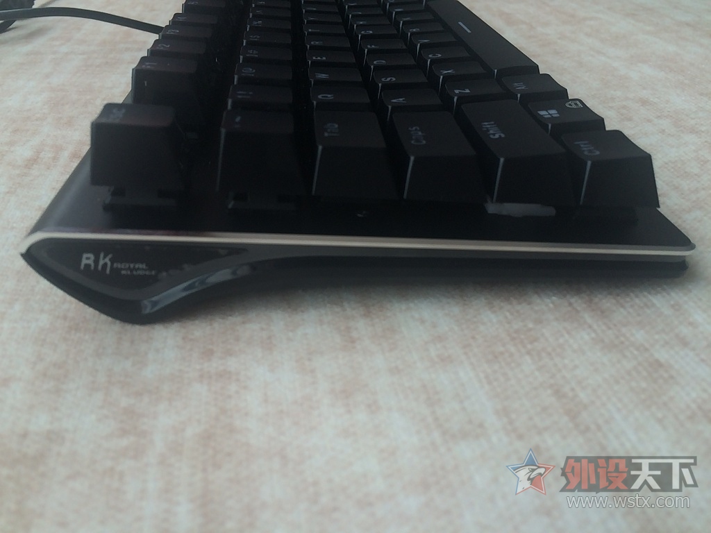 �͵�������Ϯ��RK Side108��ɫ����Cherry���е���̼���