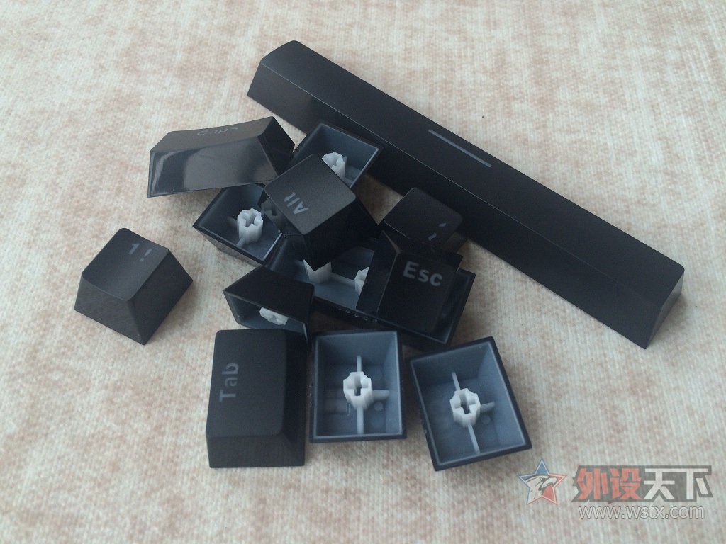 �͵�������Ϯ��RK Side108��ɫ����Cherry���е���̼���