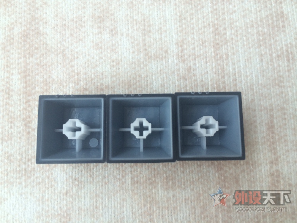 �͵�������Ϯ��RK Side108��ɫ����Cherry���е���̼���