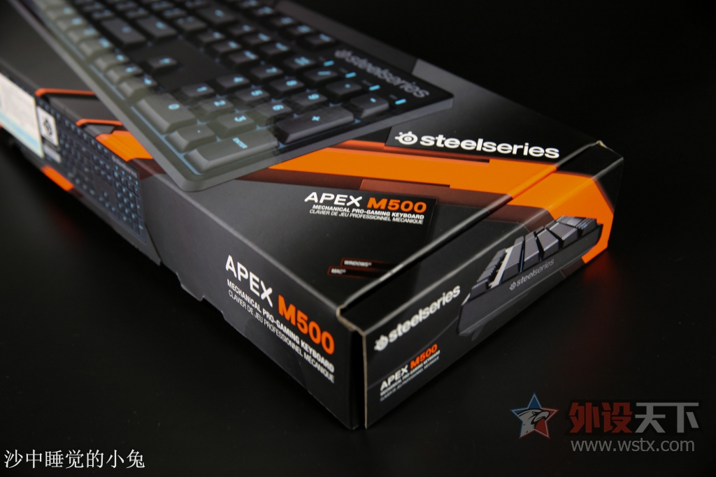 �������ʣ�ǿ�Ƶǳ���SteelSeries���APEX M500 ���ᱳ���е��������