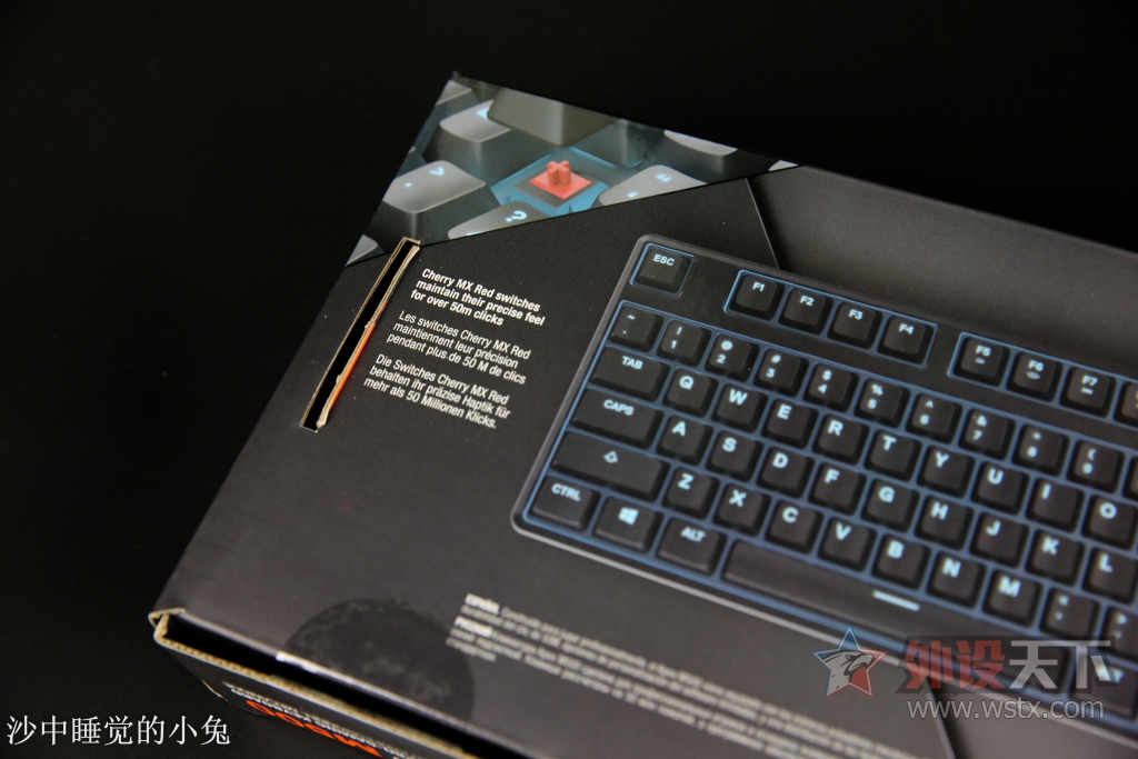�������ʣ�ǿ�Ƶǳ���SteelSeries���APEX M500 ���ᱳ���е��������