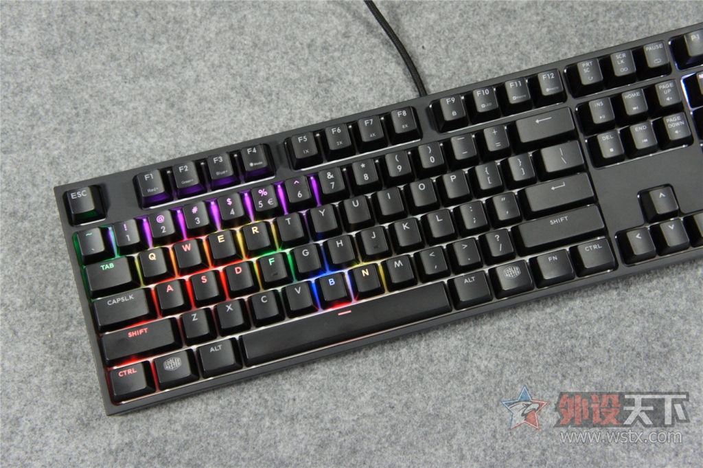 ұ֮"RGB" MasterKeys Pro L RGBе