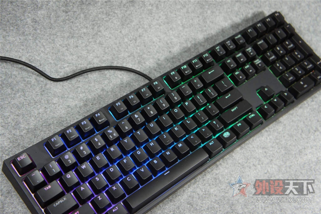 ұ֮"RGB" MasterKeys Pro L RGBе