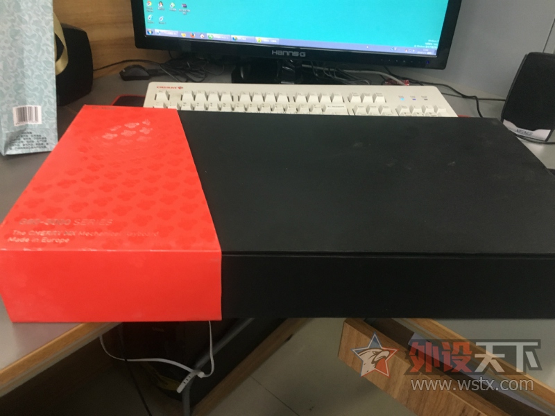 104913xkruuq8huvx6eh96.jpg