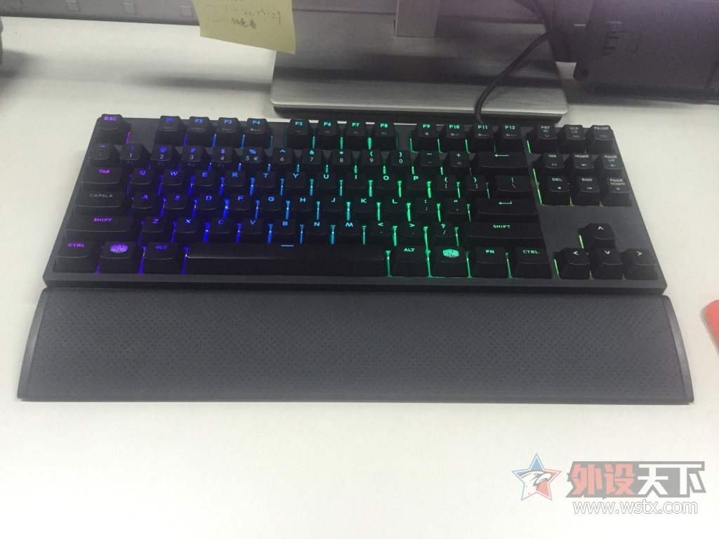 ��������MasterKeys Pro S 87RGB ��������� �ܰ��䡣
