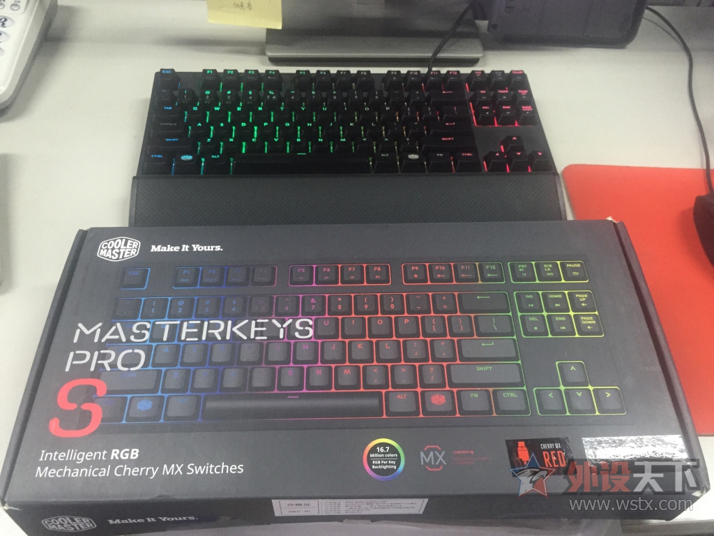 ��������MasterKeys Pro S 87RGB ��������� �ܰ��䡣