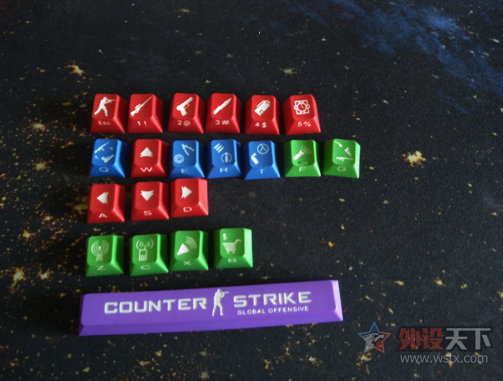 ��ɽ�����˲�CMYW  ��ñ