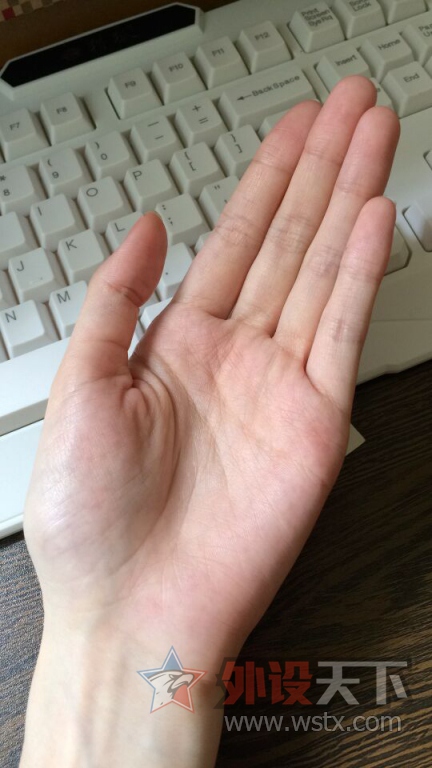 300Ԫ��ֵ������Ϸ�����˭��
