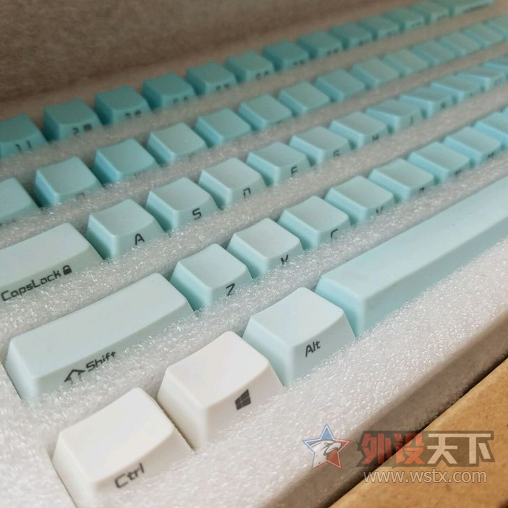 ���Ͼ���������Ⱦ��˪֮����ñ104����� ȫ�� 180����