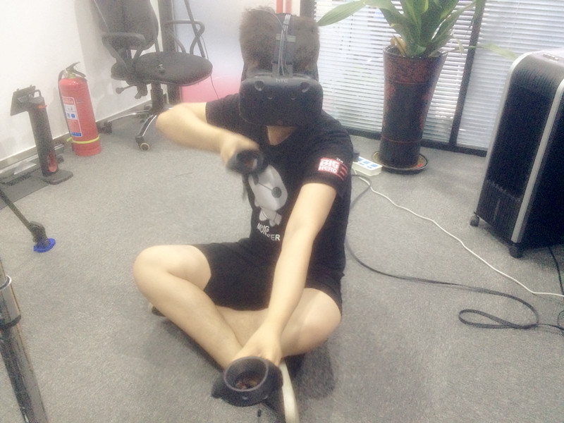 ȫ ϸHTC Vive VR⣺侳