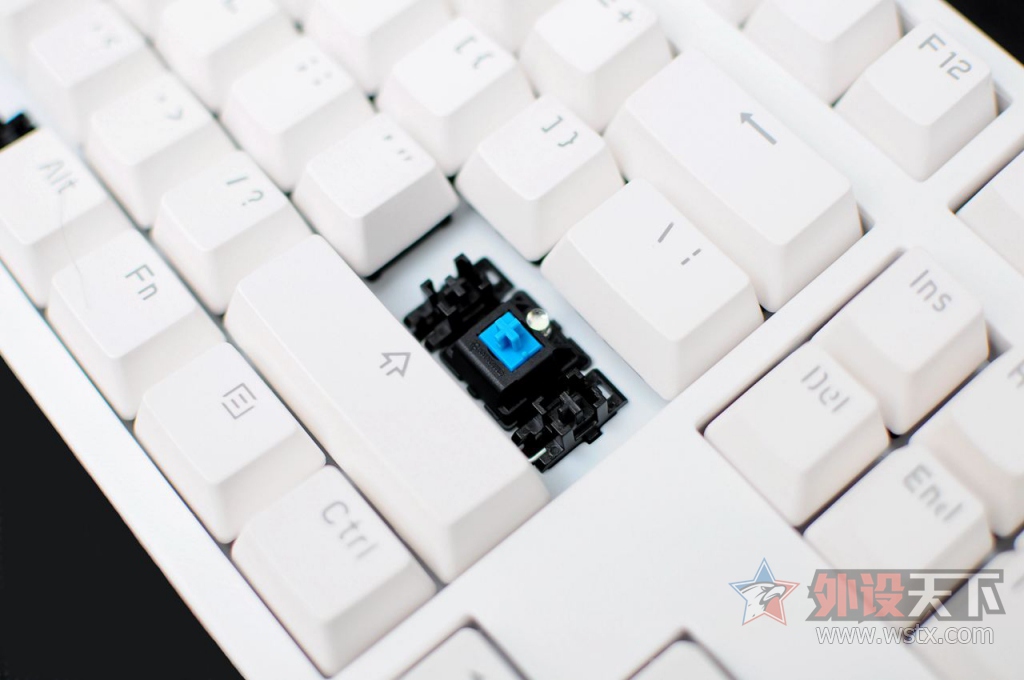 ����ϱ���������Σ���˹104 LED�����е�����������