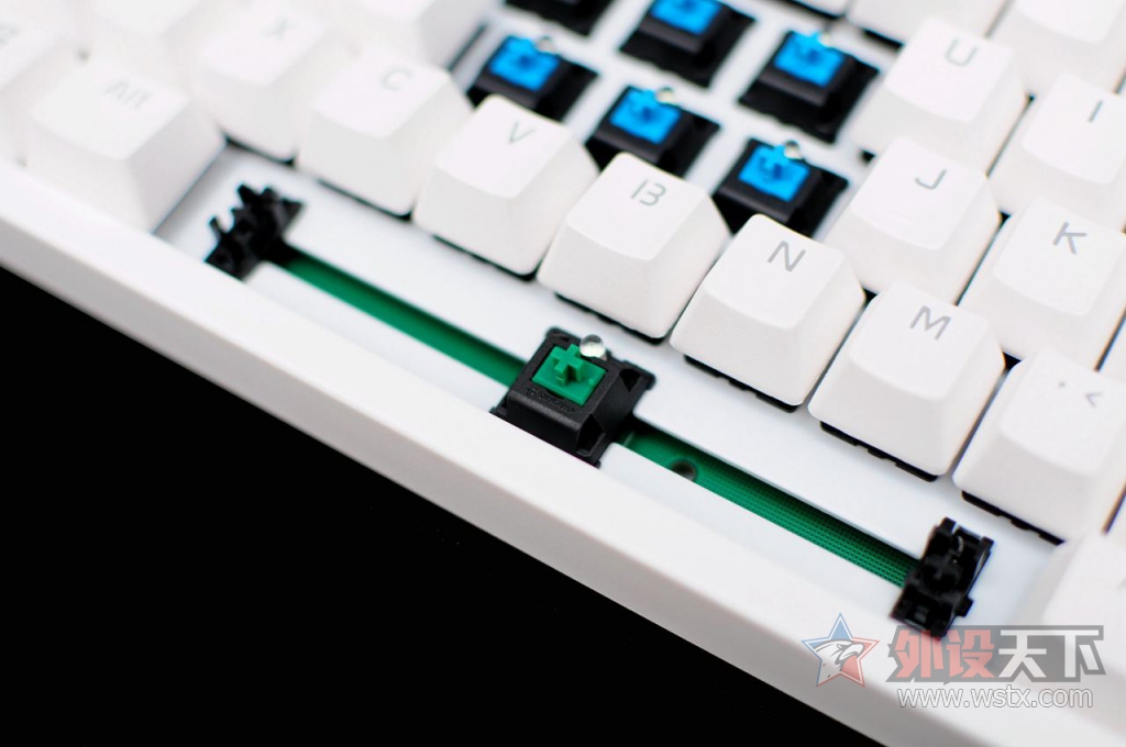 ����ϱ���������Σ���˹104 LED�����е�����������