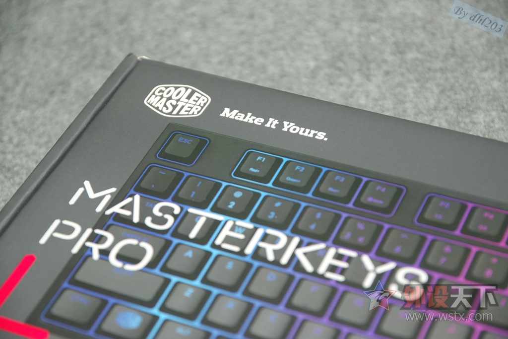 CHERRY�������ӣ�RGB���ܷ���--�������� Master Keys Pro L RGB ��е��������