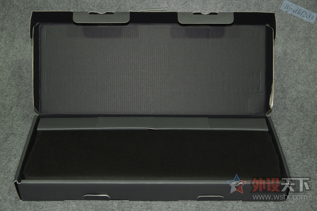 CHERRY�������ӣ�RGB���ܷ���--�������� Master Keys Pro L RGB ��е��������