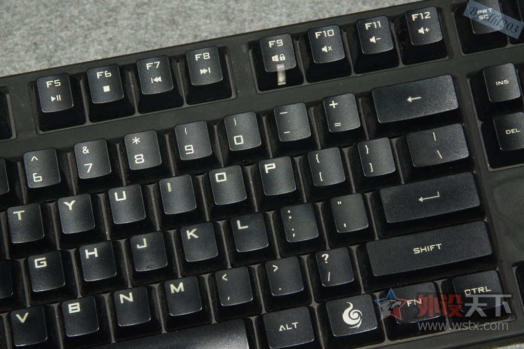 CHERRY�������ӣ�RGB���ܷ���--�������� Master Keys Pro L RGB ��е��������