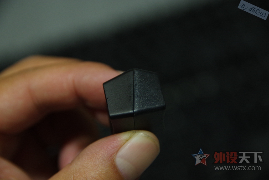 CHERRY�������ӣ�RGB���ܷ���--�������� Master Keys Pro L RGB ��е��������