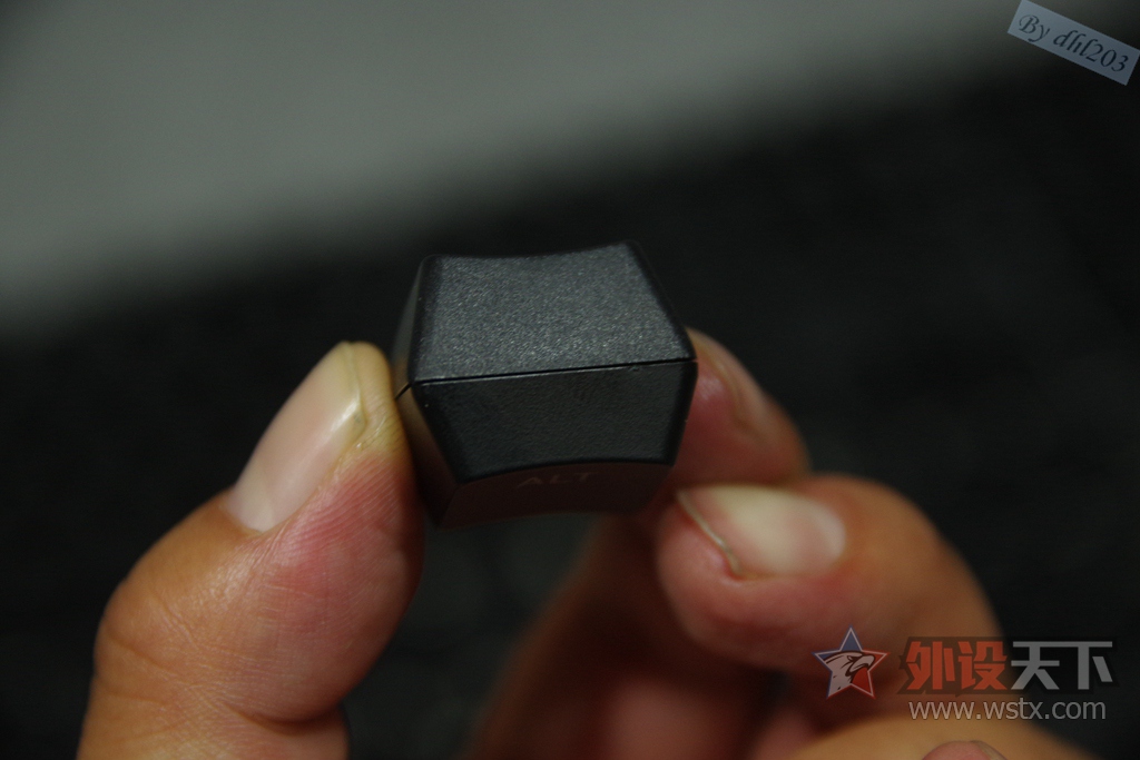 CHERRY�������ӣ�RGB���ܷ���--�������� Master Keys Pro L RGB ��е��������