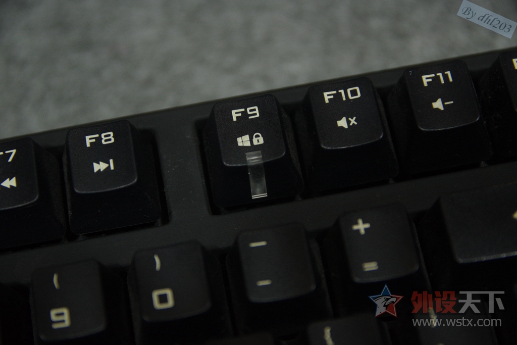 CHERRY�������ӣ�RGB���ܷ���--�������� Master Keys Pro L RGB ��е��������