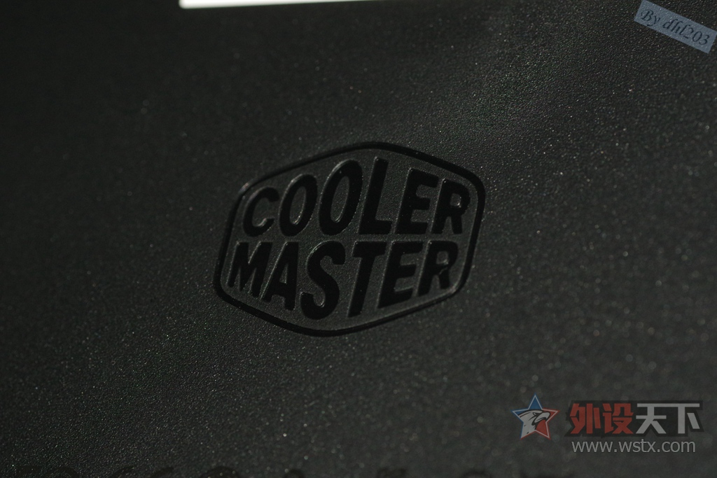 CHERRY�������ӣ�RGB���ܷ���--�������� Master Keys Pro L RGB ��е��������