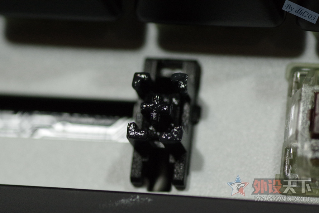 CHERRY�������ӣ�RGB���ܷ���--�������� Master Keys Pro L RGB ��е��������